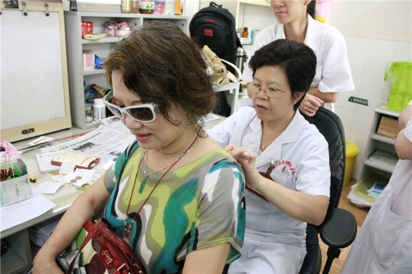 冬病夏治：瑞康医院三伏天灸受热捧