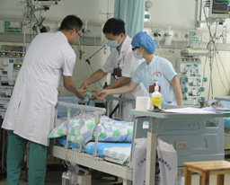 “2014年世界心脏日活动”系列报道之二——“帮得娃娃”李哲民手术成功了