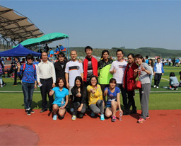 我院教职工踊跃参加第十八届教职工田径运动会