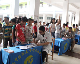 瑞康医院第四次走进星星学校开展义诊及讲座活动