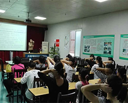 瑞康医院乳腺科健康普查活动进社区