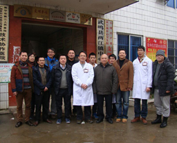 我院推拿理疗科到武鸣县两江镇中心卫生院开展义诊及交流活动