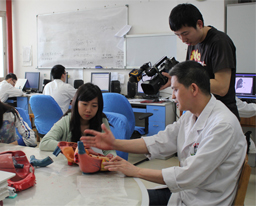 “2015年世界心脏日活动”系列报道之一——心脏罕见畸形先心患儿多方求医无果在瑞康医院得到救助