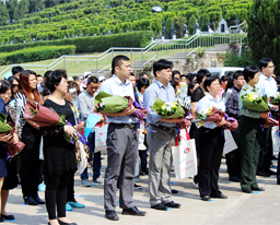 生命不息，爱心永恒——我院器官移植泌尿外代表参加2015年广西遗体器官捐献者缅怀活动