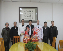 广西中医药大学副校长吴琪俊到我院开展新春前夕慰问活动
