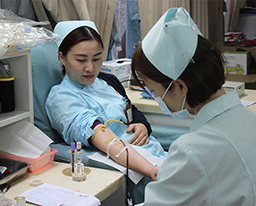 捐献可以再生的血液 挽救不可重来的生命——我院开展无偿献血活动