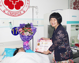 南宁市人大常委会副主任黎琳慰问我院骨髓捐献第二人蓝芸