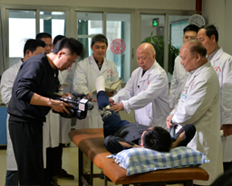 韦贵康教授受邀录制中央电视台《中华医药》栏目