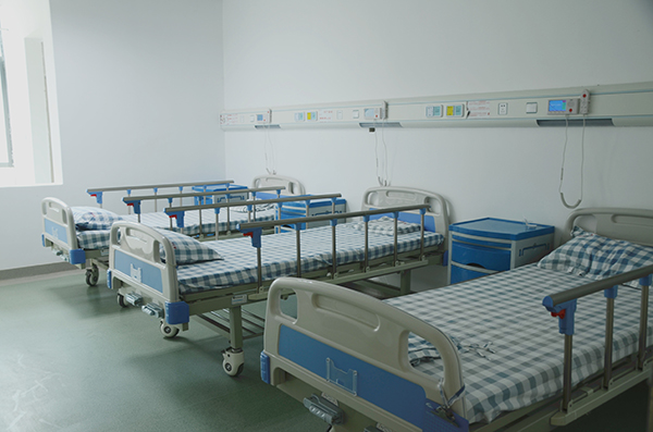 我院田阳院区壮医科（针灸推拿科）正式开科