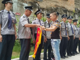 我院后勤部保安员拾金不昧，小细节体现瑞康正能量