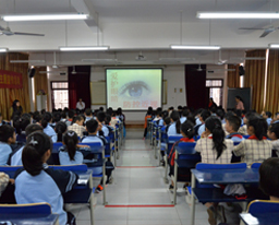 我院视光中心受邀至南宁秀灵学校开展“世界爱眼日”讲座