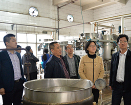 自治区食品药品监督管理局专家莅临我院药物研发中心调研