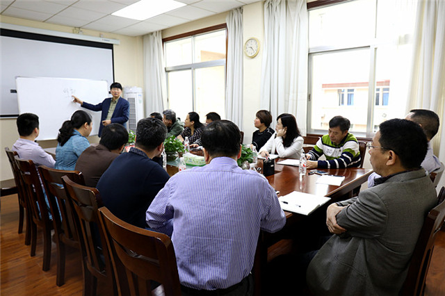 医院管理首席咨询师张玉韩教授受邀至我院作绩效管理培训