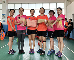 喜报：我院女队勇夺南宁市第九届“无偿献血杯”医务人员气排球邀请赛亚军