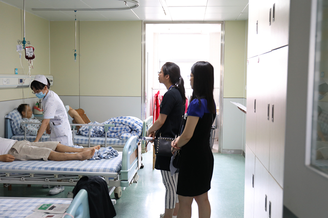 南宁市卫计委到我院开展 2018年辖区内医疗机构临床输血质量监督检查评价工作