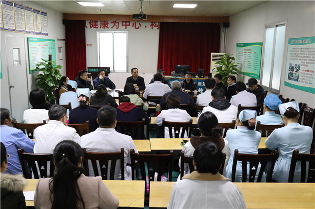 唐友明院长带队到南城分院开展行政大查房