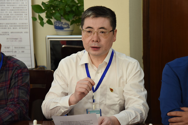 自治区卫生健康委机关党委领导一行莅临我院调研指导工作