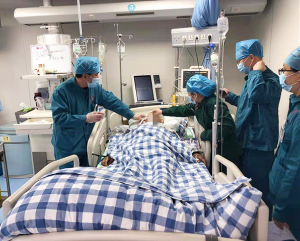 不负生命重托——记ICU一区成功抢救多发伤患者一例