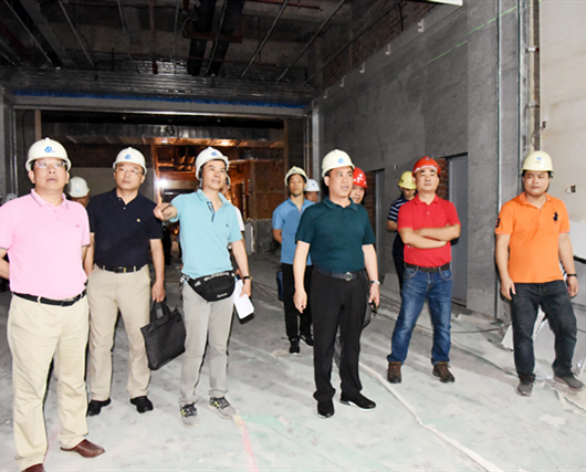 院长唐友明带队赴空港院区开展实地调研并召开工作推进协调会