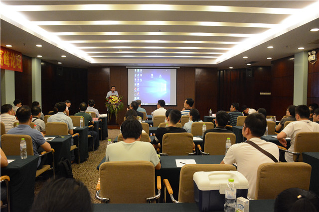 我院顺利举办中西医结合在危重病人应用及重症感染控制高峰论坛