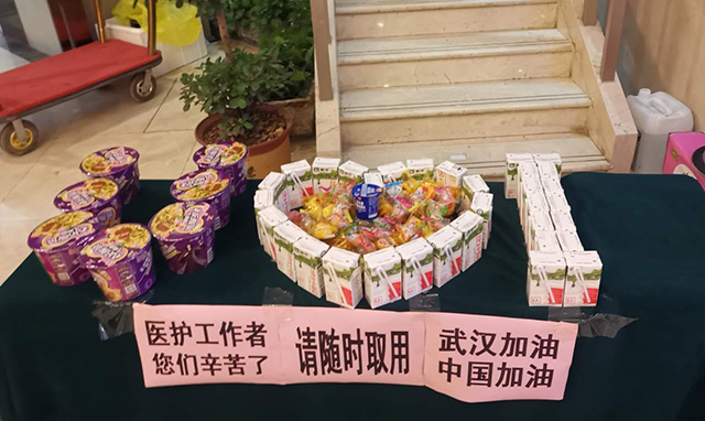 【瑞康战“疫”（三十四）】前线日记：疫情之下，男护士的铁汉柔情