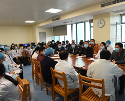 院领导带队深入儿科开展行政查房