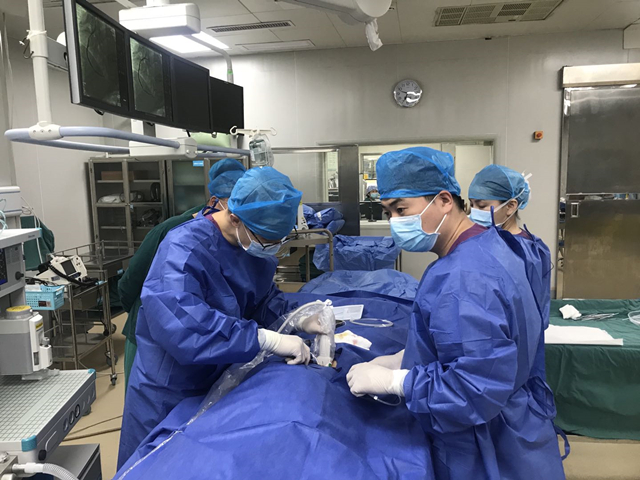 急性心肌梗死命悬一线 我院ECMO团队成功守住生命