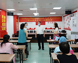 致敬护士队伍，守护天使心灵--我院举办“关心关爱护士—心理沙龙”活动