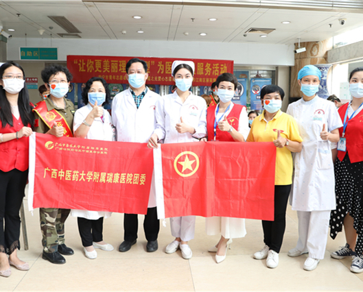 为奉献者奉献，为战“疫”人解烦——我院联合爱心组织为医务工作者开展爱心义剪活动