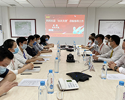 我院青年团员与北部湾航空共同开展“致青春 为家国-致敬白衣天使“主题团日活动