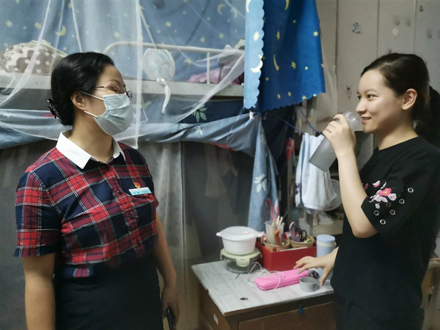 瑞康临床医学院开展端午节假前宿舍安全走访工作