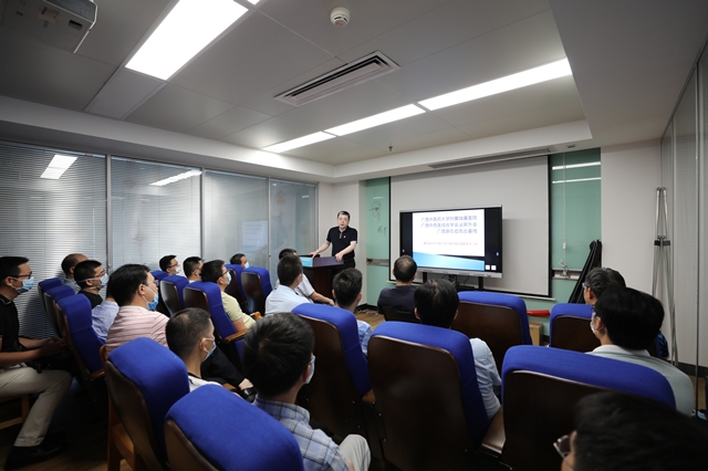 我院举办的基层医院党员骨干医师输尿管软镜提高学习班圆满结束