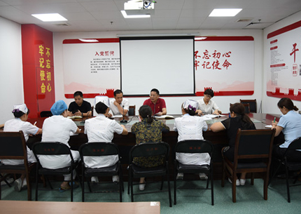 【不忘初心、牢记使命】副院长庞刚：办实事保健康，提高医院食堂服务质量，打造“满意食堂”