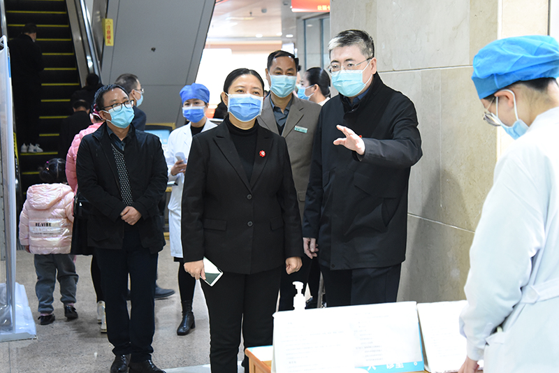 姚春校长带队到我院开展疫情防控工作专项督查