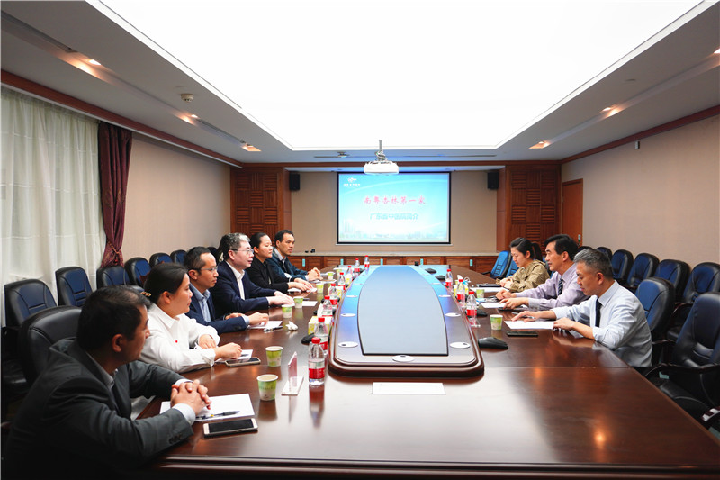 党委书记高宏君带队赴广东省中医院参观学习