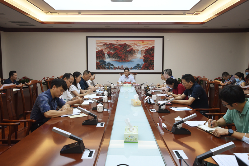 学校党委副书记何并文带领学校“学风”建设工作组到我院开展调研