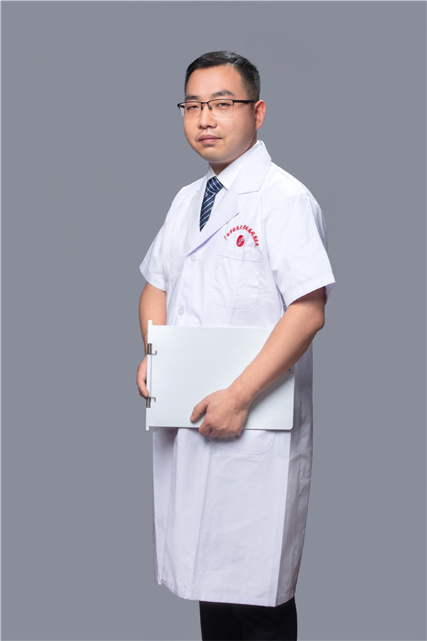 FH__6346-董盼锋.jpg FH__6346-董盼锋.jpg