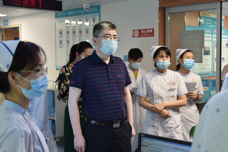 医院领导带队进行国庆节前安全生产和消防安全大检查