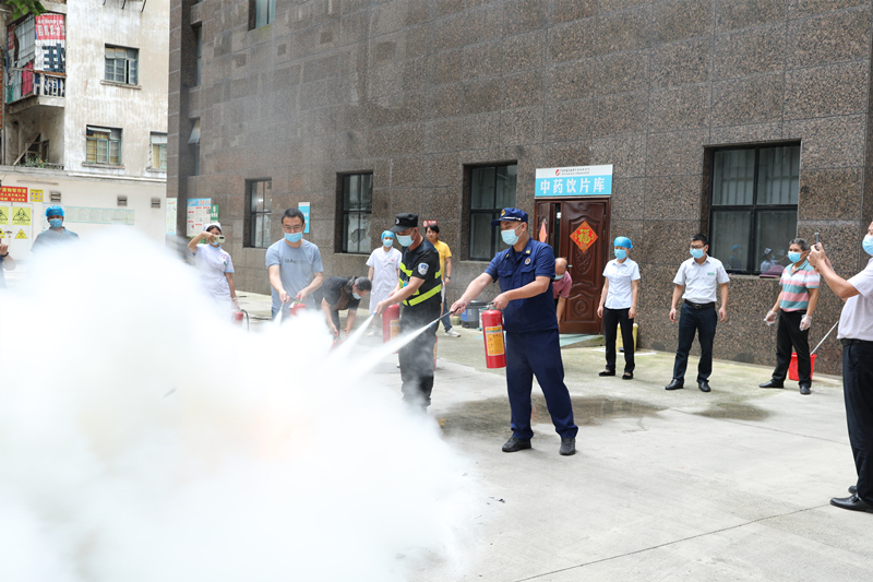 我院开展“安全生产月”消防培训