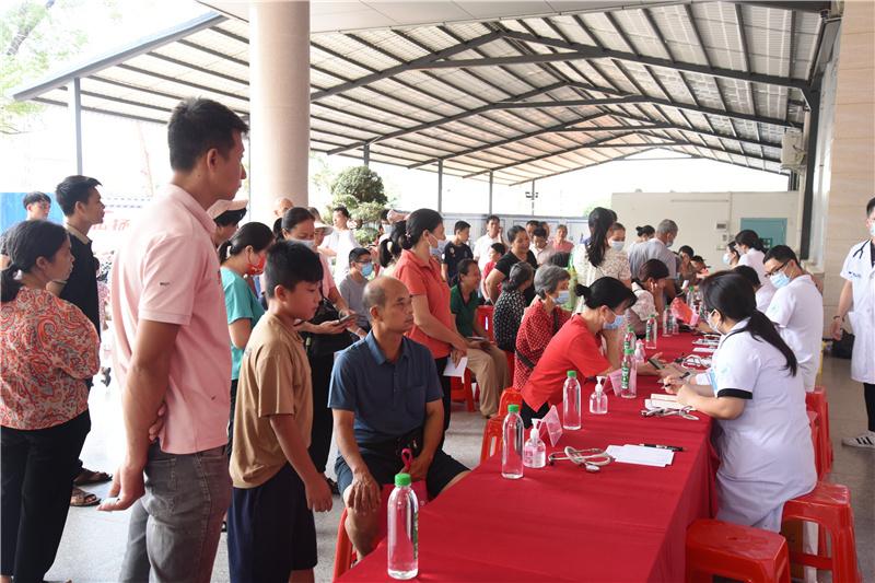 【中医药文化进基层】我院赴平南县开展广西中医药文化进基层及中医药健康文化素养知识宣教活动