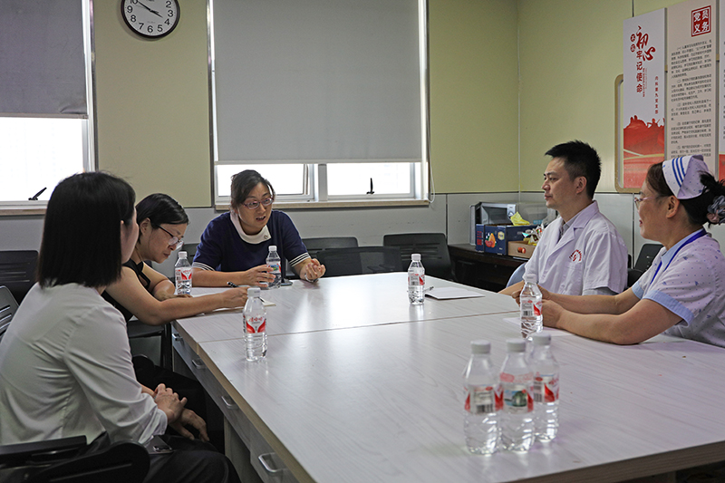 4座谈.jpg 4座谈.jpg