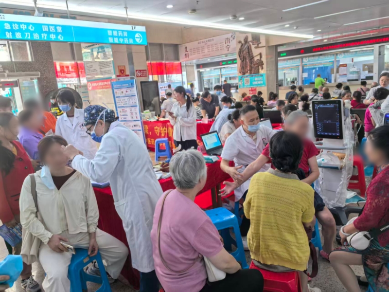 我院疼痛门诊举办世界疼痛日义诊活动