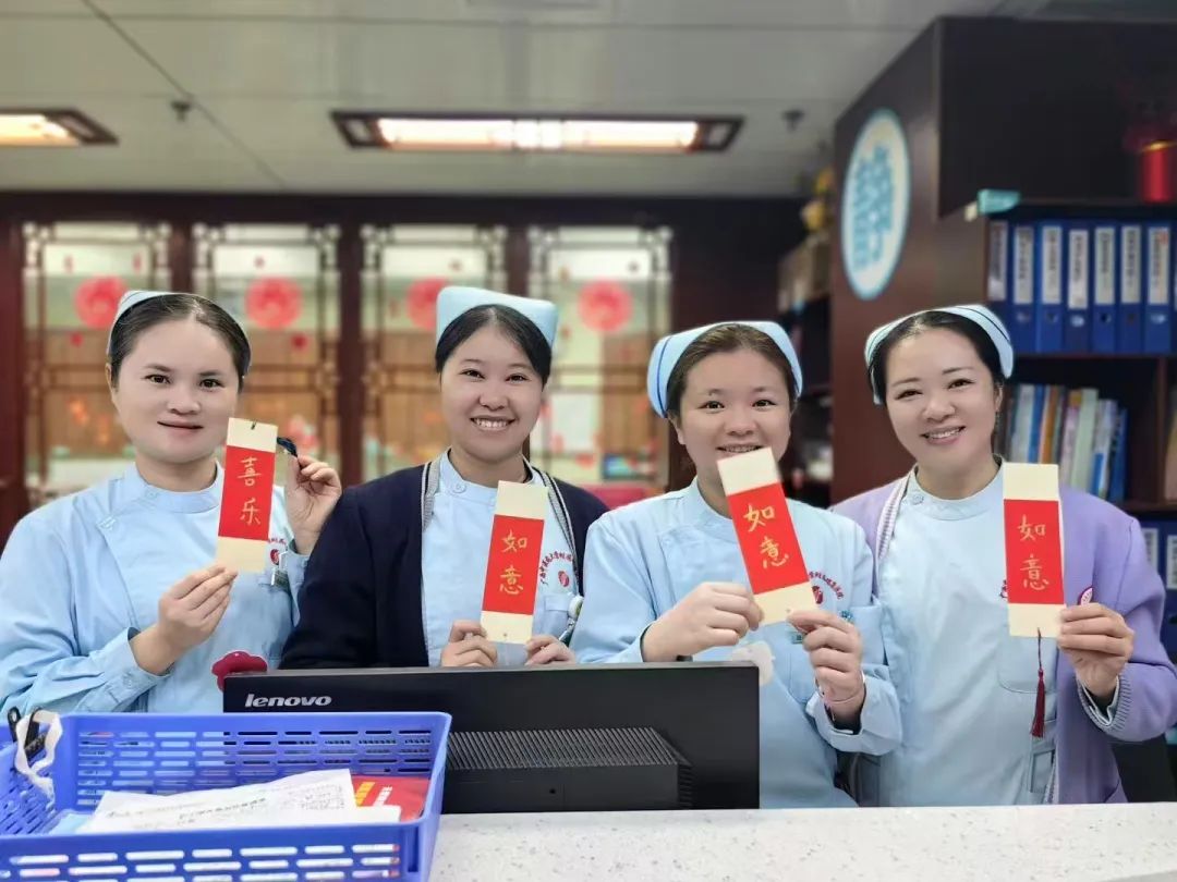 拜年啦！新春祝福送一线，致敬可爱的医护人员们！