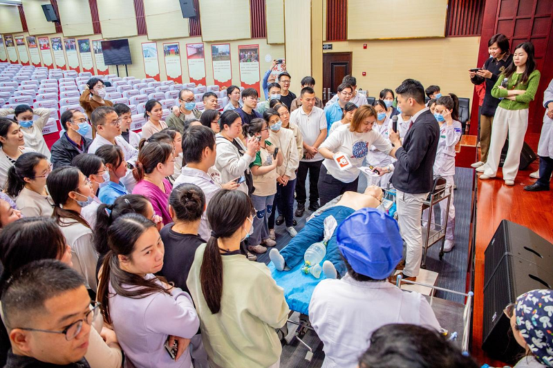 【生死时速，让每一秒都充满希望】我院成功举办“高效能心肺复苏工作坊”