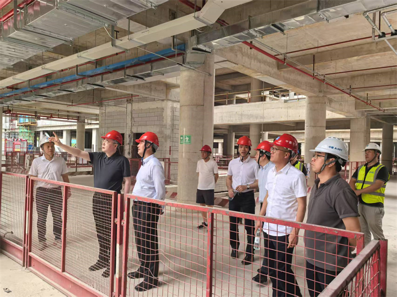 国家癌症中心、中国医学科学院肿瘤医院副院长邢念增到凤岭南医院参观