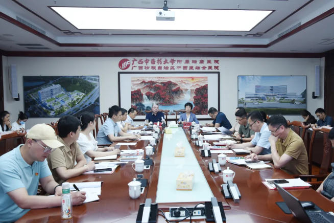 我院党委召开深入贯彻中央八项规定精神学习教育读书班暨党委理论学习中心组（扩大）学习会