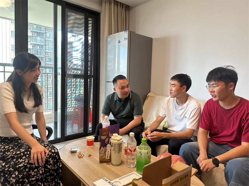 心系学子暖人心——瑞康临床医学院开展实习生宿舍走访工作