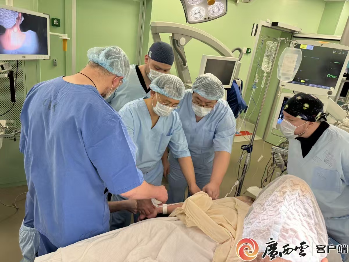 【学习强国】中俄医疗团队共同完成俄罗斯首例双手异体移植手术